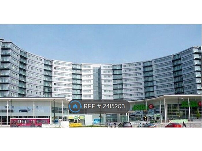 2 Bedroom Flat To Rent In The Blenheim Centre, Hounslow, TW3