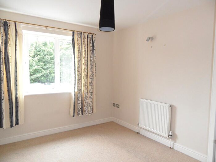 2 Bedroom Apartment To Rent In City Road, Chester Green, Derby, DE1