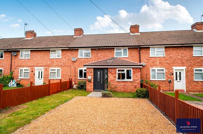 3 Bedroom Terraced House For Sale In Trunk Furlong, Aspley Guise, Milton Keynes, Bedfordshire, MK17