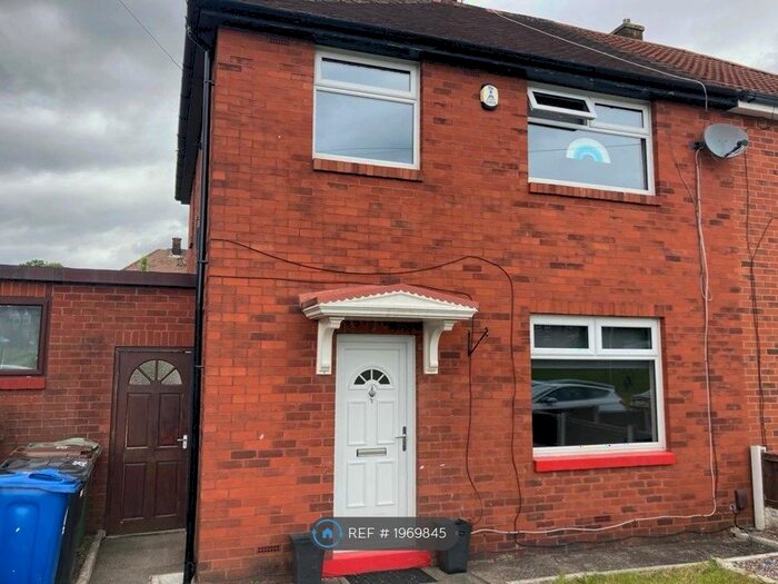 3 Bedroom Semi-Detached House To Rent In Kingwood Crescent, Wigan, WN5