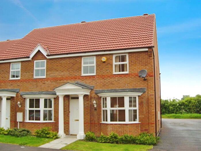 3 Bedroom End Of Terrace House For Sale In Celandine Close, Rushden, NN10