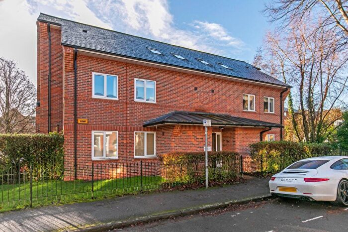 2 Bedroom Flat To Rent In King Alfred Terrace, Winchester, SO23