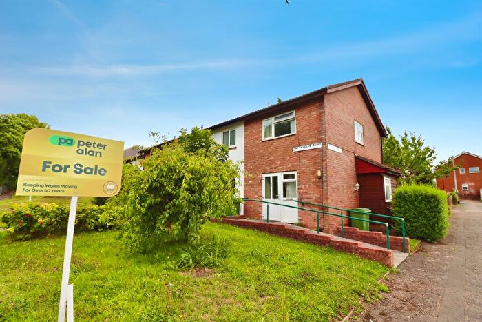 2 Bedroom End Of Terrace House For Sale In St Nicholas Court, Cardiff, CF23