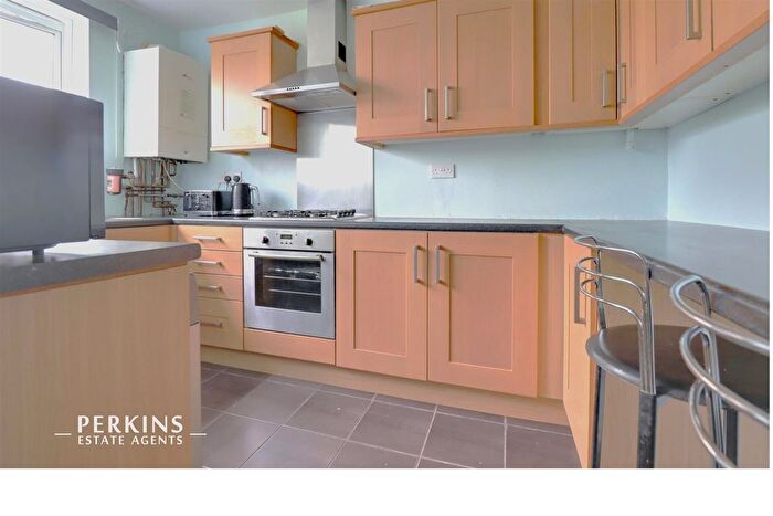 2 Bedroom Flat For Sale In Greenford, UB6
