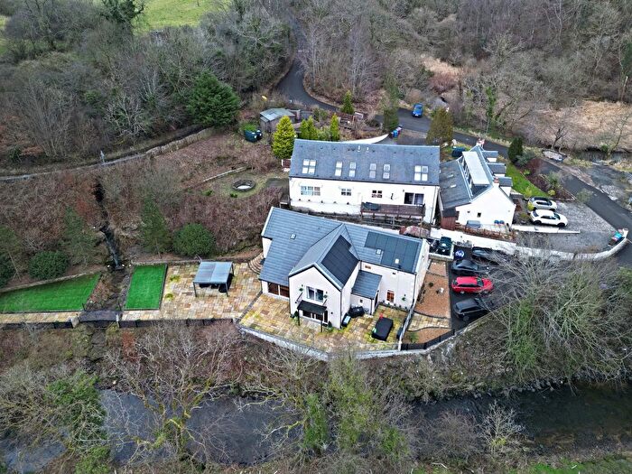 4 Bedroom Country House For Sale In Seven Acres, Kilwinning, KA13