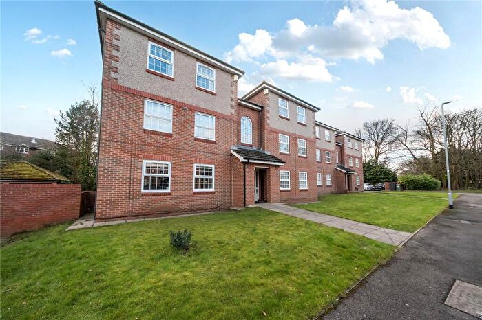 2 Bedroom Apartment For Sale In Fairfield Court, Leeds, West Yorkshire, LS17