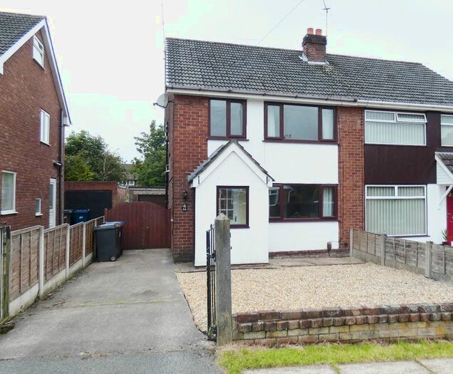 3 Bedroom Semi-Detached House To Rent In Cumberland Avenue, Leyland, PR25