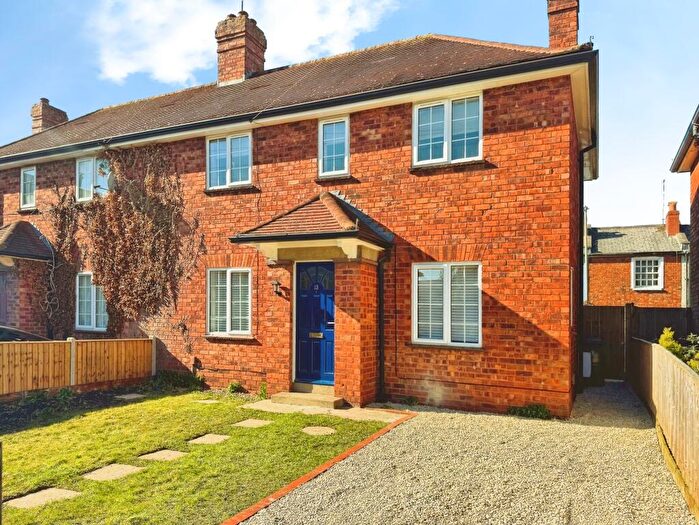 3 Bedroom Semi Detached House To Rent In St Pauls Street South, St Pauls, Cheltenham, GL50