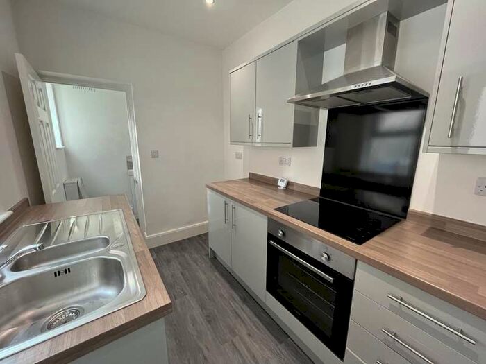 2 Bedroom End Of Terrace House To Rent In Wootton Street, Bedworth, Warwickshire, CV12