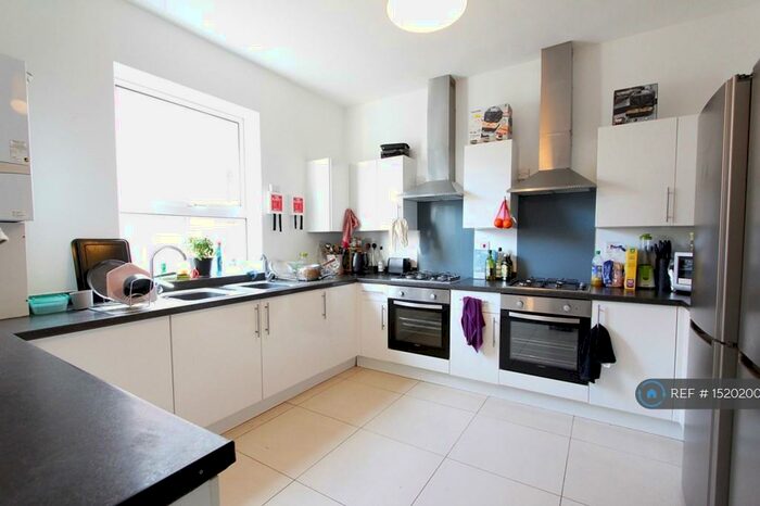 8 Bedroom Detached House To Rent In Erleigh Road, Reading, RG1