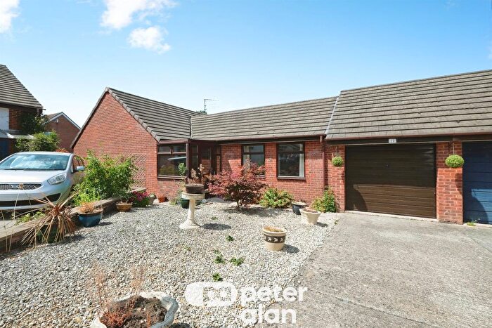 3 Bedroom Bungalow For Sale In Bolingbroke Close, Monmouth, NP25