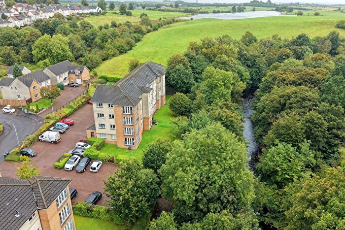 2 Bedroom Flat For Sale In / Loch Place, Bridge Of Weir, PA11