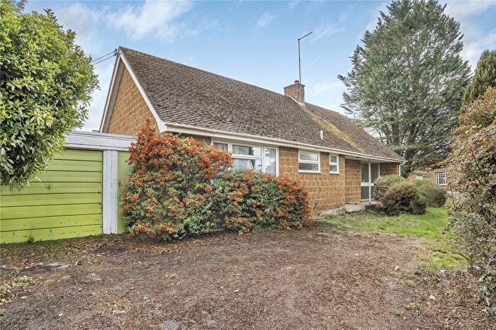 2 Bedroom Bungalow For Sale In Tysoe, Warwickshire, CV35