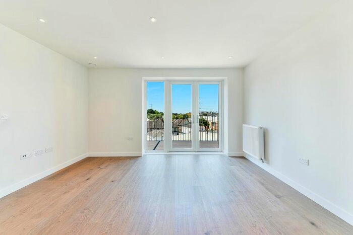 1 Bedroom Flat To Rent In The Arches, Watford, WD17