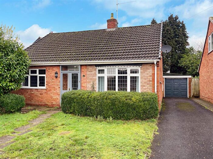 4 Bedroom Detached Bungalow For Sale In Cedar Gardens, Kinver, Stourbridge, DY7