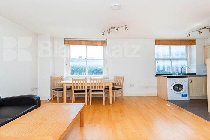 1 Bedroom Flat To Rent In Camden Road, Camden, NW1