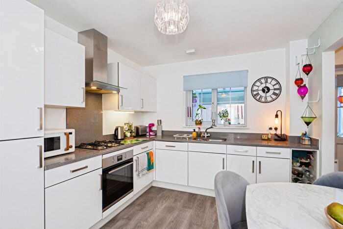 3 Bedroom Terraced House For Sale In School Square, Aylesham, Canterbury, CT3
