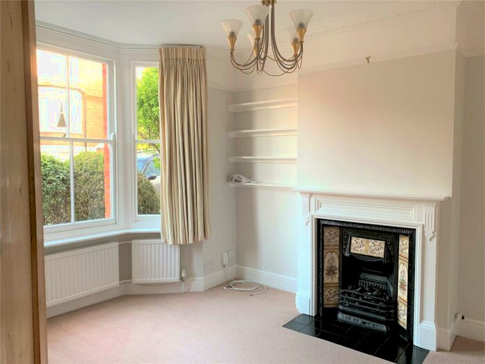 4 Bedroom Terraced House To Rent In Cowper Road, Berkhamsted, Hertfordshire, HP4