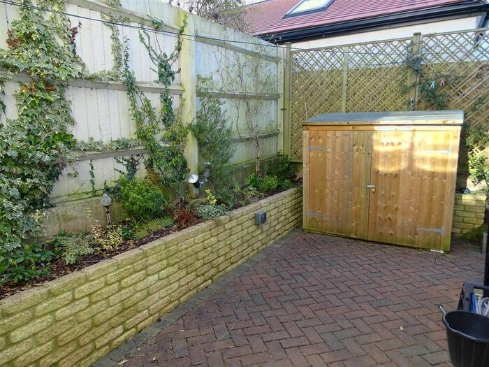 2 Bedroom Detached House To Rent In Ormerod Road, Stoke Bishop, Bristol BS9