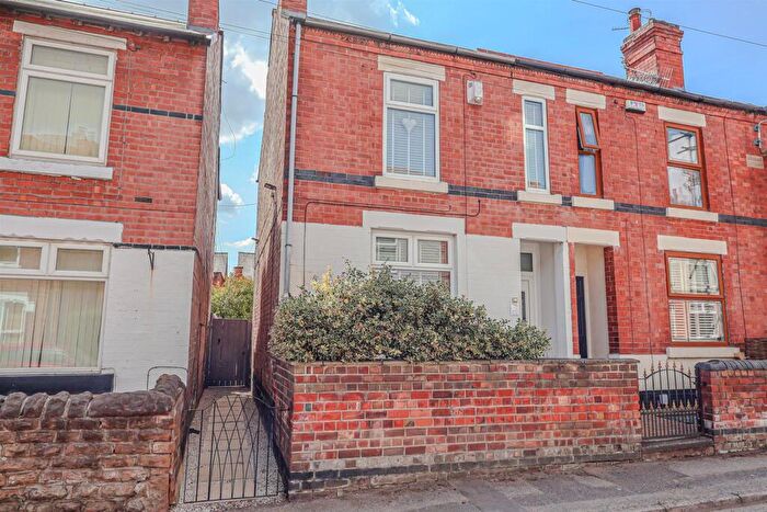 3 Bedroom End Of Terrace House For Sale In Duke Street, Arnold, Nottingham, NG5