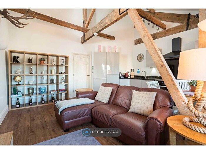 2 Bedroom Flat To Rent In Hunter House, York, YO1