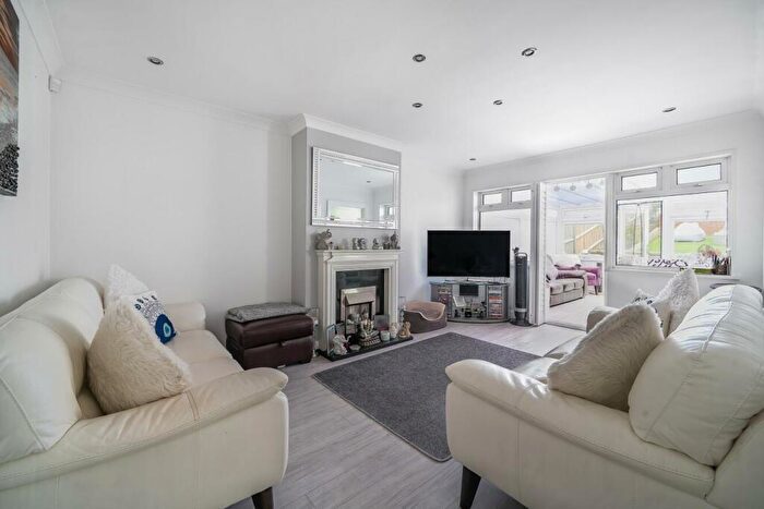 2 Bedroom Semi-Detached House For Sale In Glenhurst Rise, Crystal Palace, SE19