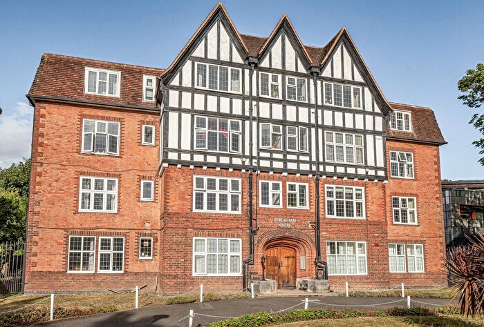 1 Bedroom Flat For Sale In Streatham Close, Leigham Court Road, London, SW16