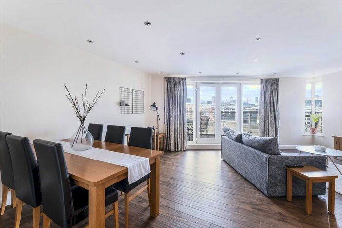 2 Bedroom Flat To Rent In Benbow House, New Globe Walk, London, SE1