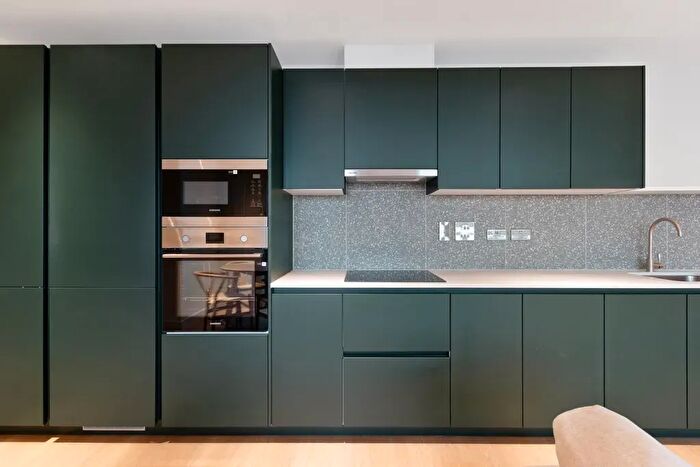 2 Bedroom Flat To Rent In The Wiltern, Perivale, UB6