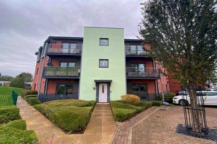 2 Bedroom Flat To Rent In Strawberry Lane, Lichfield, WS14