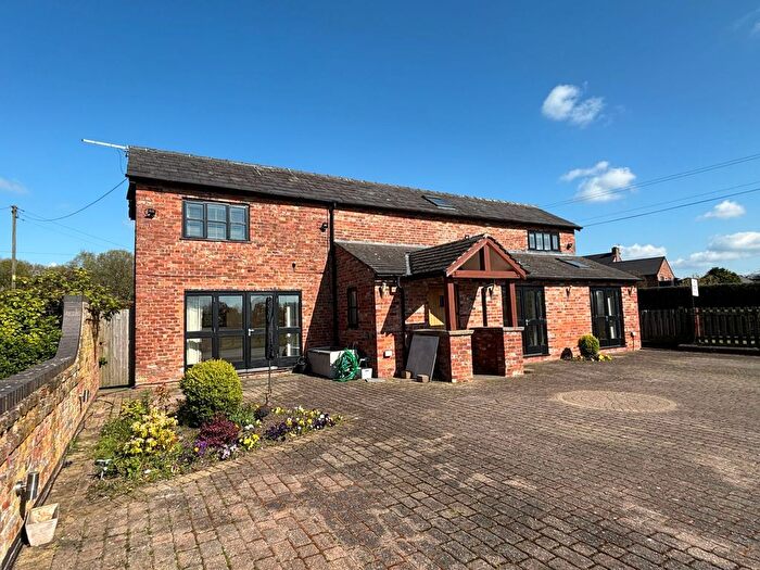 3 Bedroom Barn Conversion For Sale In Salters Lane, Lower Withington, SK11