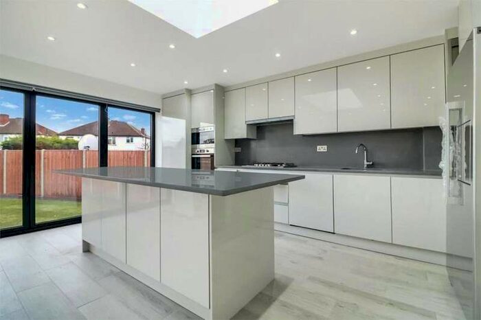 4 Bedroom Semi-Detached House To Rent In Melcombe Gardens, Harrow, HA3