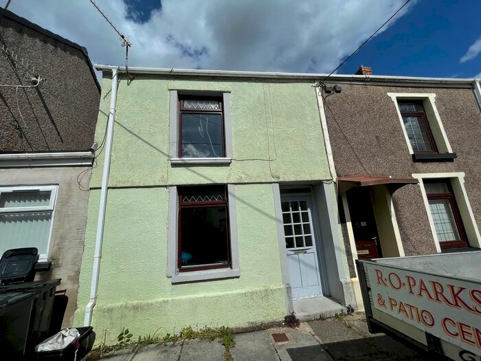 3 Bedroom Property To Rent In Bethania Street, Glynneath, Neath, SA11