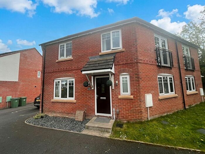 3 Bedroom Semi-Detached House For Sale In Palmer Close, Coalville, LE67