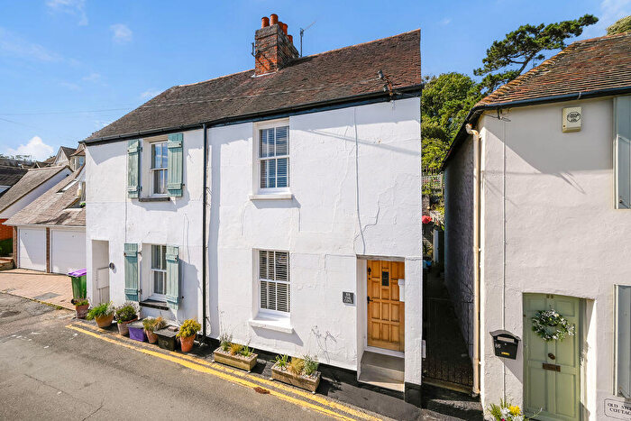 2 Bedroom Semi Detached House For Sale In North Road Hythe, CT21
