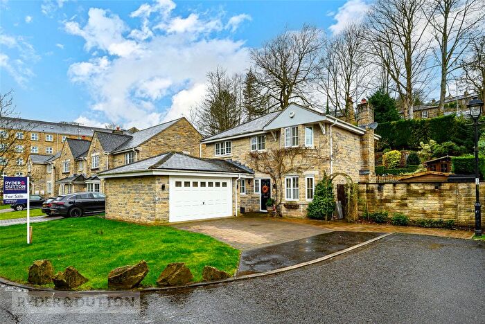 4 Bedroom Detached House For Sale In Spinners Hollow, Ripponden, Sowerby Bridge, West Yorkshire, HX6