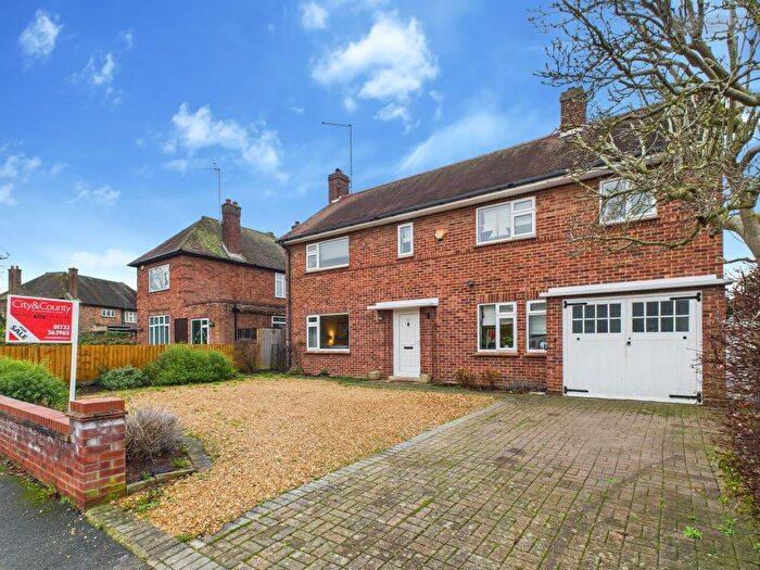 3 Bedroom Detached House For Sale In Thorpe Park Road, Peterborough, PE3