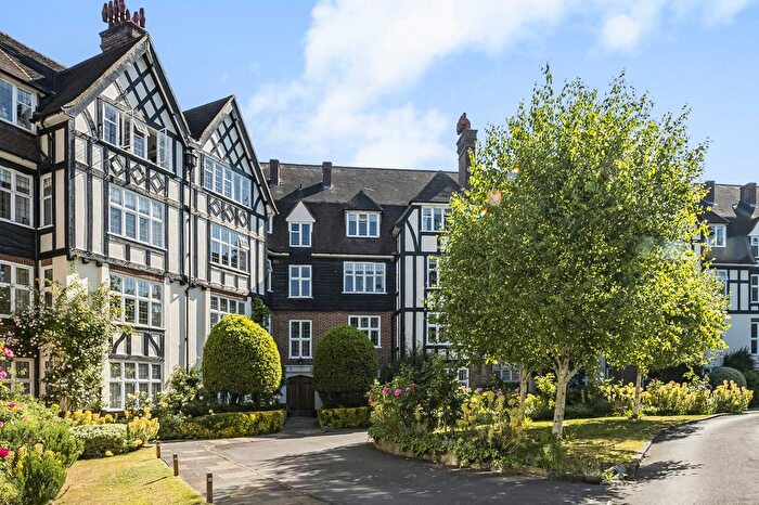 3 Bedroom Flat For Sale In Wildcroft Manor, Wildcroft Road, SW15