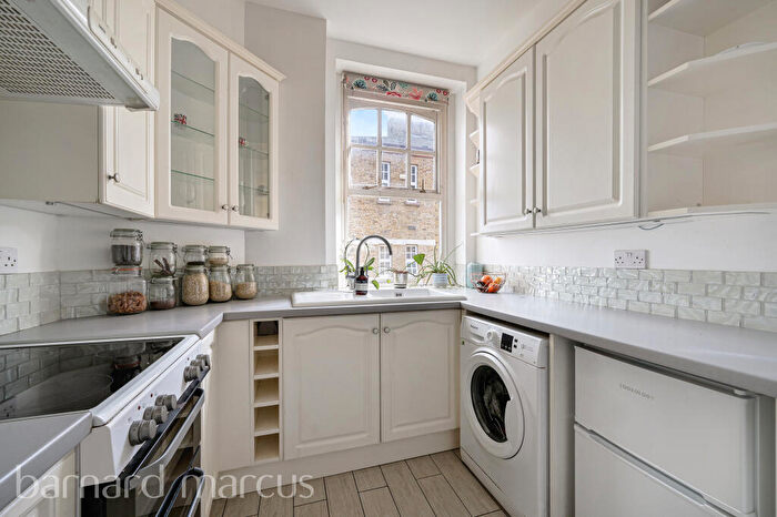 Apartment To Rent In Avonley Road, SE14