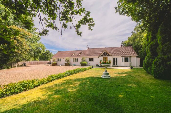 6 Bedroom Bungalow For Sale In Maidenhead Road, Wokingham, Berkshire, RG40