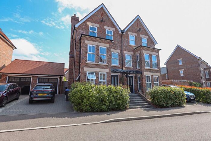 4 Bedroom Semi-Detached House For Sale In Curf Way, Burgess Hill, RH15