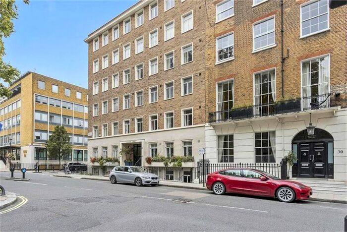 3 Bedroom Flat To Rent In Montagu Square, Marylebone, W1H