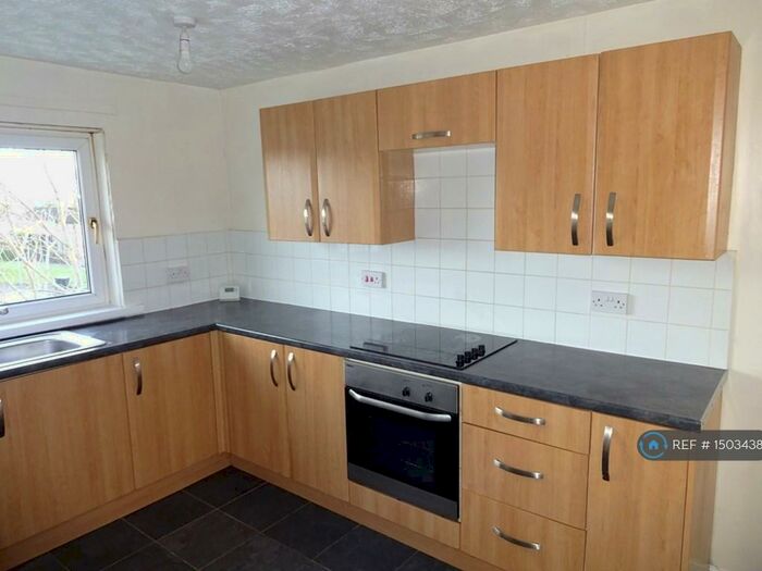 3 Bedroom Flat To Rent In Brediland Road, Linwood, Paisley, PA3