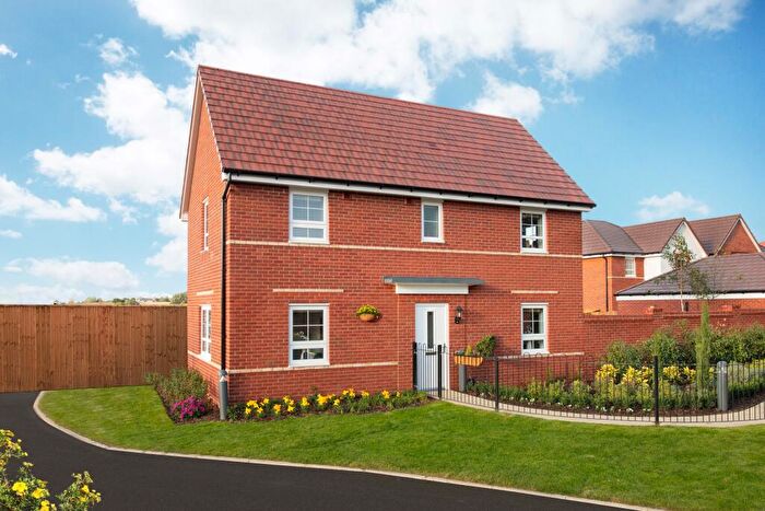 3 Bedroom Detached House For Sale In Low Road, Dovercourt, Essex, CO12