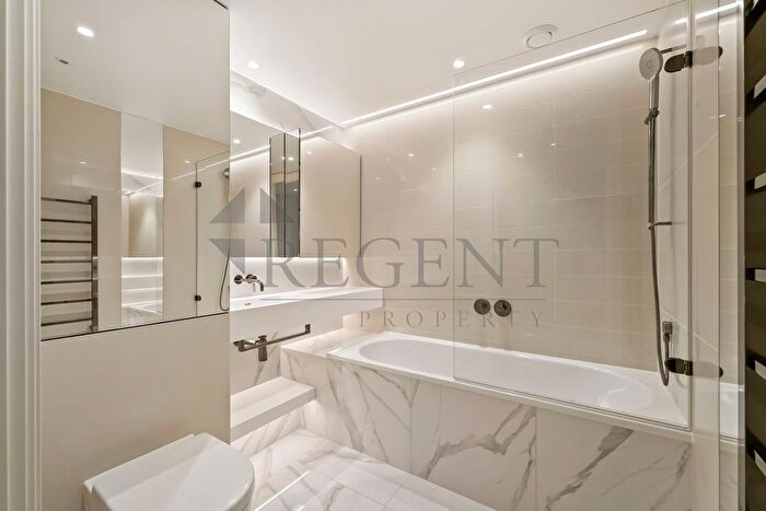 1 Bedroom Flat For Sale In Cassini Apartments, Cascade Way, W12