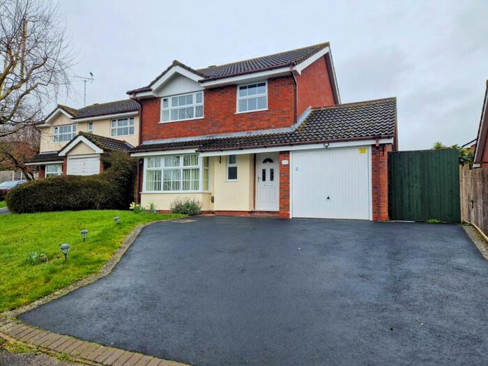 4 Bedroom Detached House To Rent In Didcot Close, Redditch, Worcestershire, B97