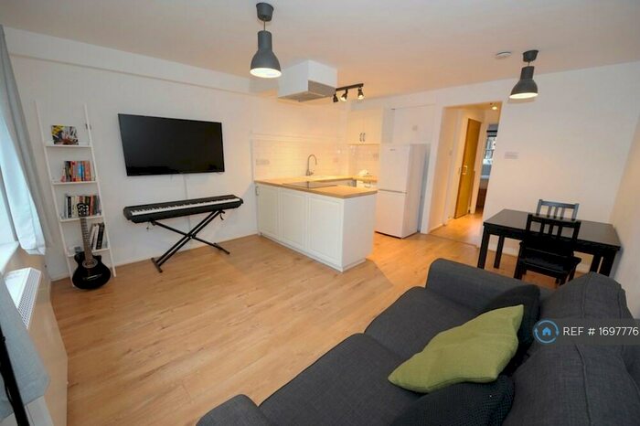 1 Bedroom Flat To Rent In Swallow Drive, London, NW10