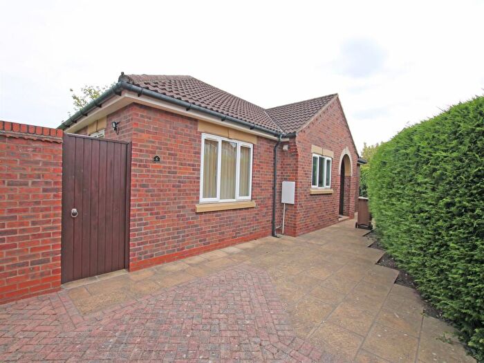 3 Bedroom Detached Bungalow To Rent In Spencer Way, HU16