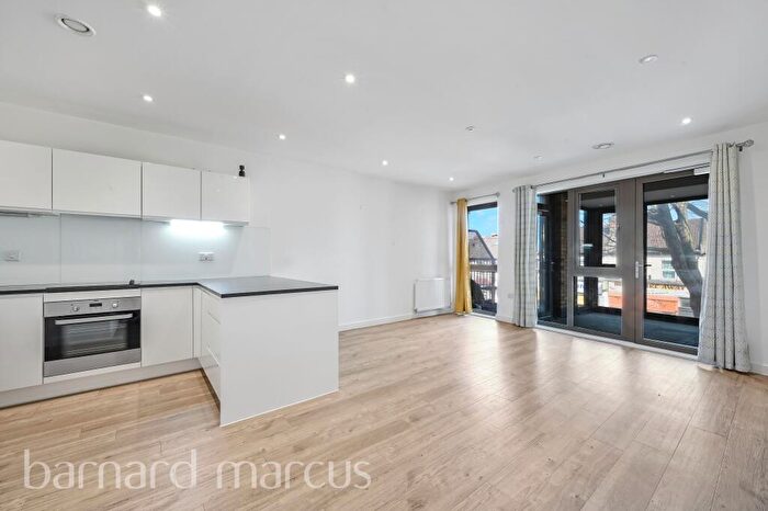 2 Bedroom Flat To Rent In Mitcham Road, Croydon, CR0