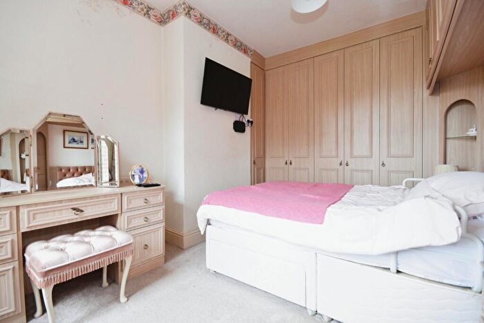 2 Bedroom Terraced House For Sale In Buxton Road, High Lane, Stockport, Greater Manchester, SK6